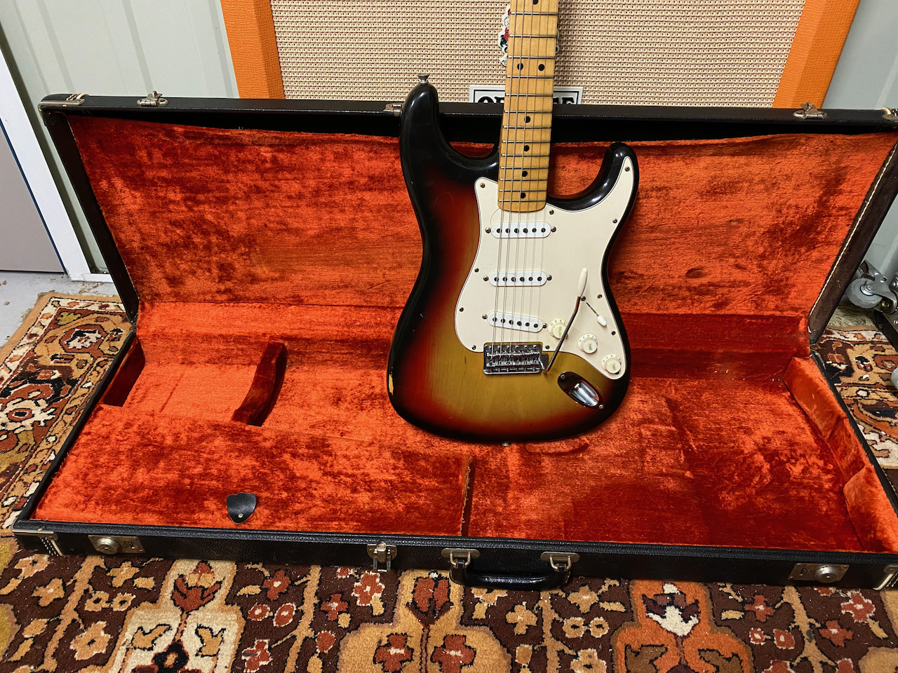 Vintage 1974 1975 Fender Stratocaster Sunburst USA Electric Guitar -